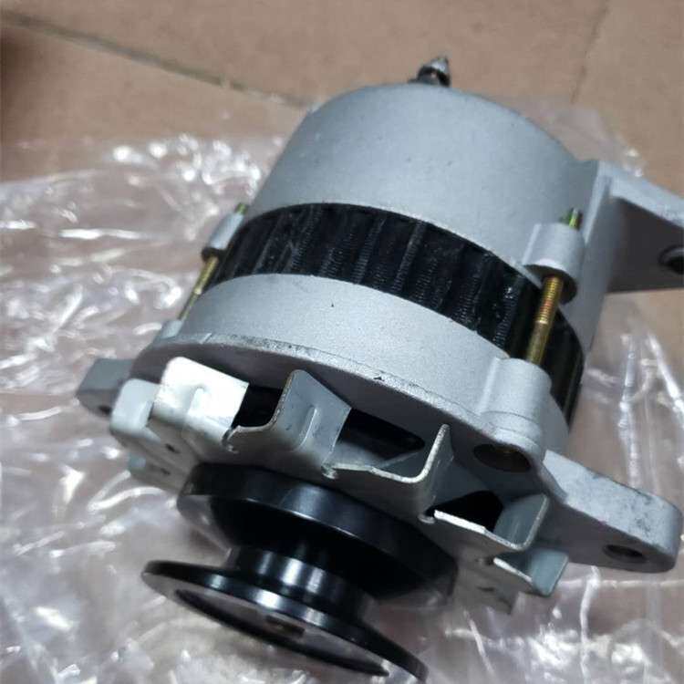 适用小松PC60-6发电机 挖掘机发电机 经久耐用 好用不贵