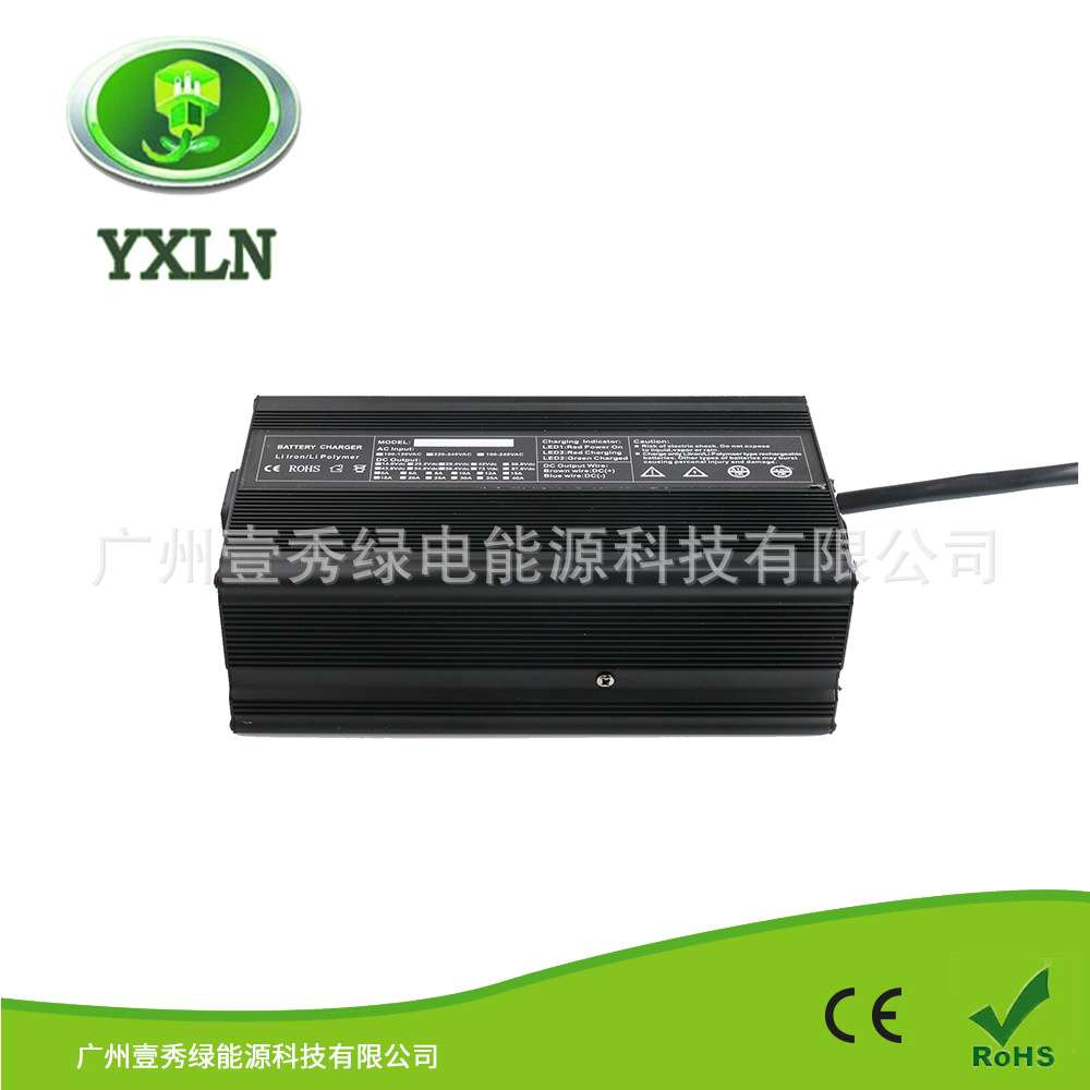 900W铝壳智能充电器 24V24A铅酸电池充电器带显示器可看电压电流