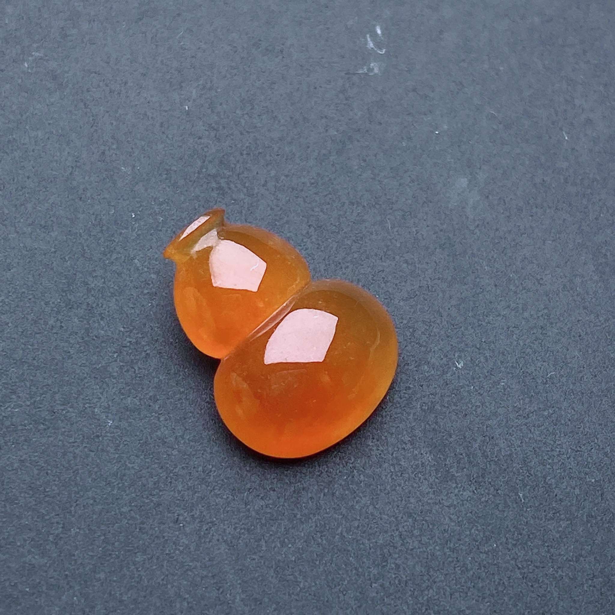 缅甸天然翡翠a货冰红翡葫芦裸石fxj,尺寸:14-10.9-5mm