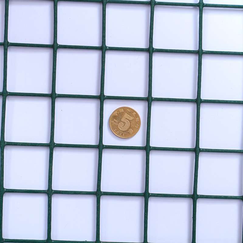 新款铁丝网养鸡围栏网小孔家用鸽子网铁网格网鸡笼子农村拦鸡鸭网