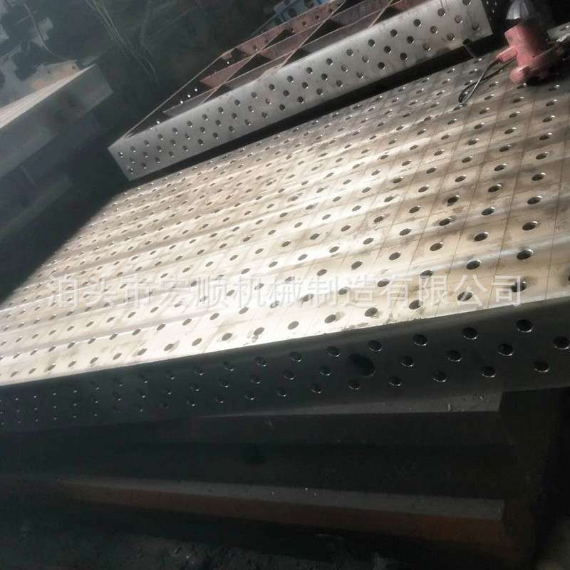 厂家直供铸铁三维柔性焊接平台T型槽装配工作台铆焊平板高平台