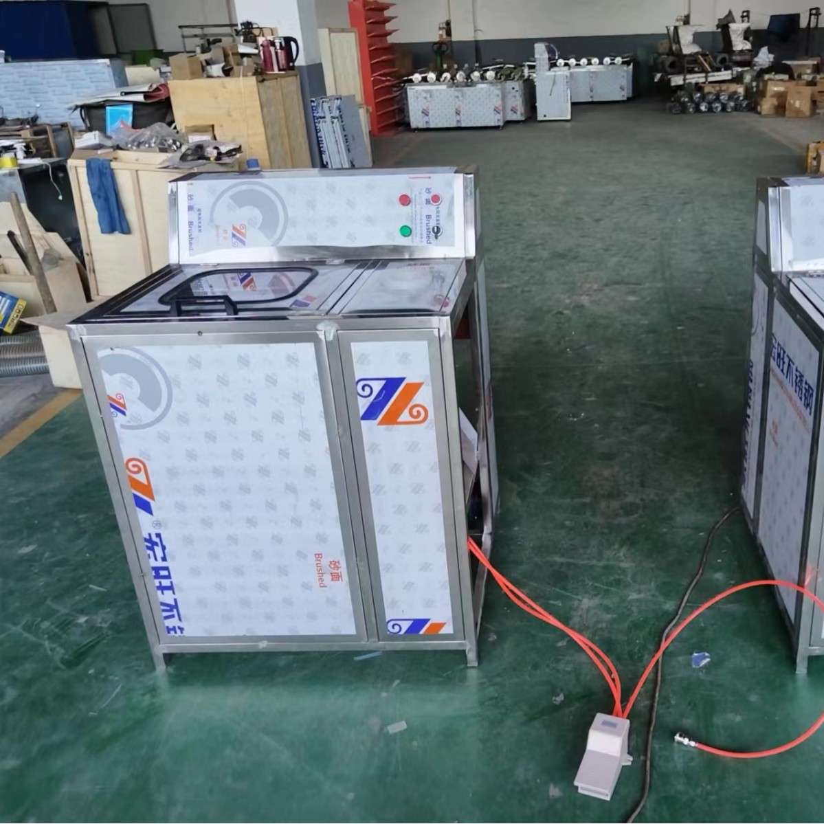 刷桶机不锈钢桶装水洗桶机 纯净水桶清洗机刷桶拔盖一体机