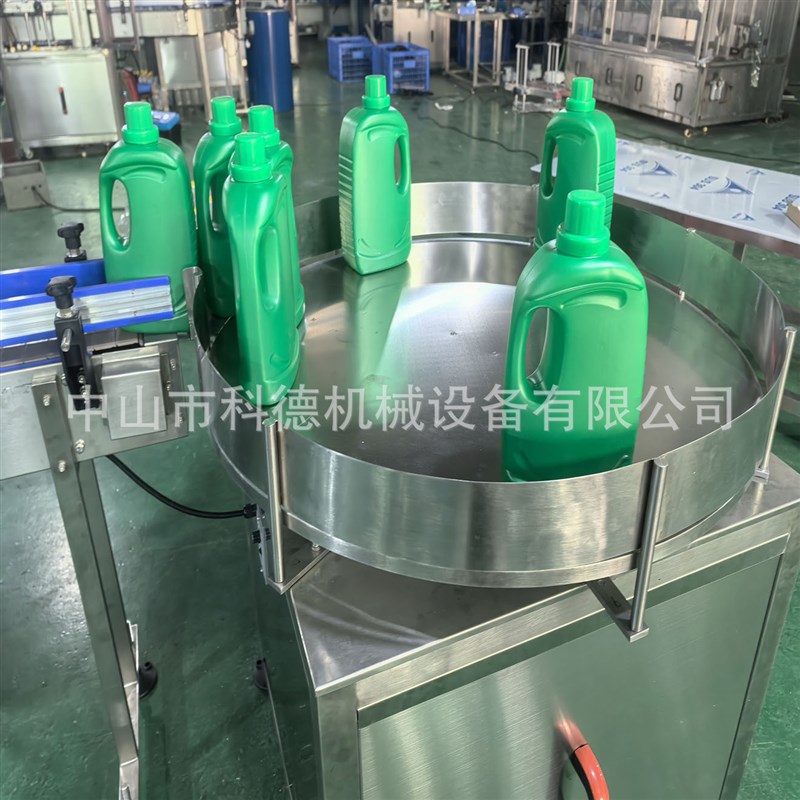 液体肥料灌装机 水溶n肥灌装机 跟踪式灌装机 叶面肥灌装机 自动