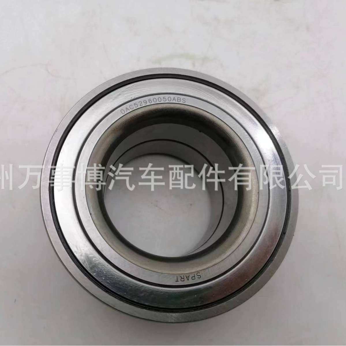 适用吉普大切诺基(WK)后轮轮毂轴承K52124768AB 52124768AB