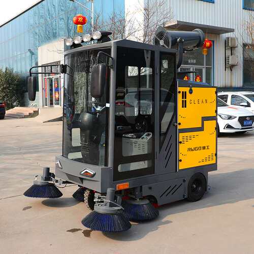 新能源五刷扫地车 2米扫宽工业厂房物业扫地机 封闭驾驶室扫地车