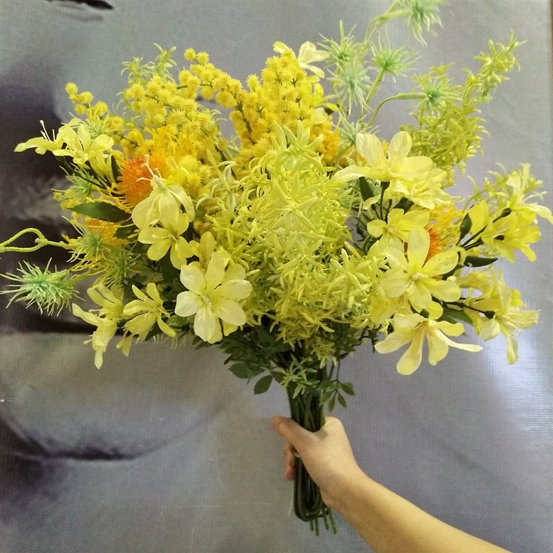 美蝶花迷迭香金合欢扎束北欧家居样板间装饰婚庆摄影手捧花把束花