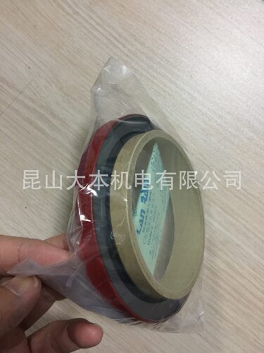 神钢空压机配件油封 机械轴封 油封 双重配合唇密封P-GA04-555