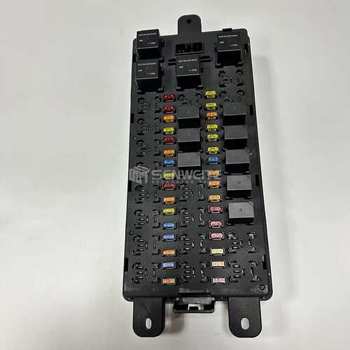 挖掘机械配件适用SK200-8 210 330 350保险丝盒总成 YN24E00016F2
