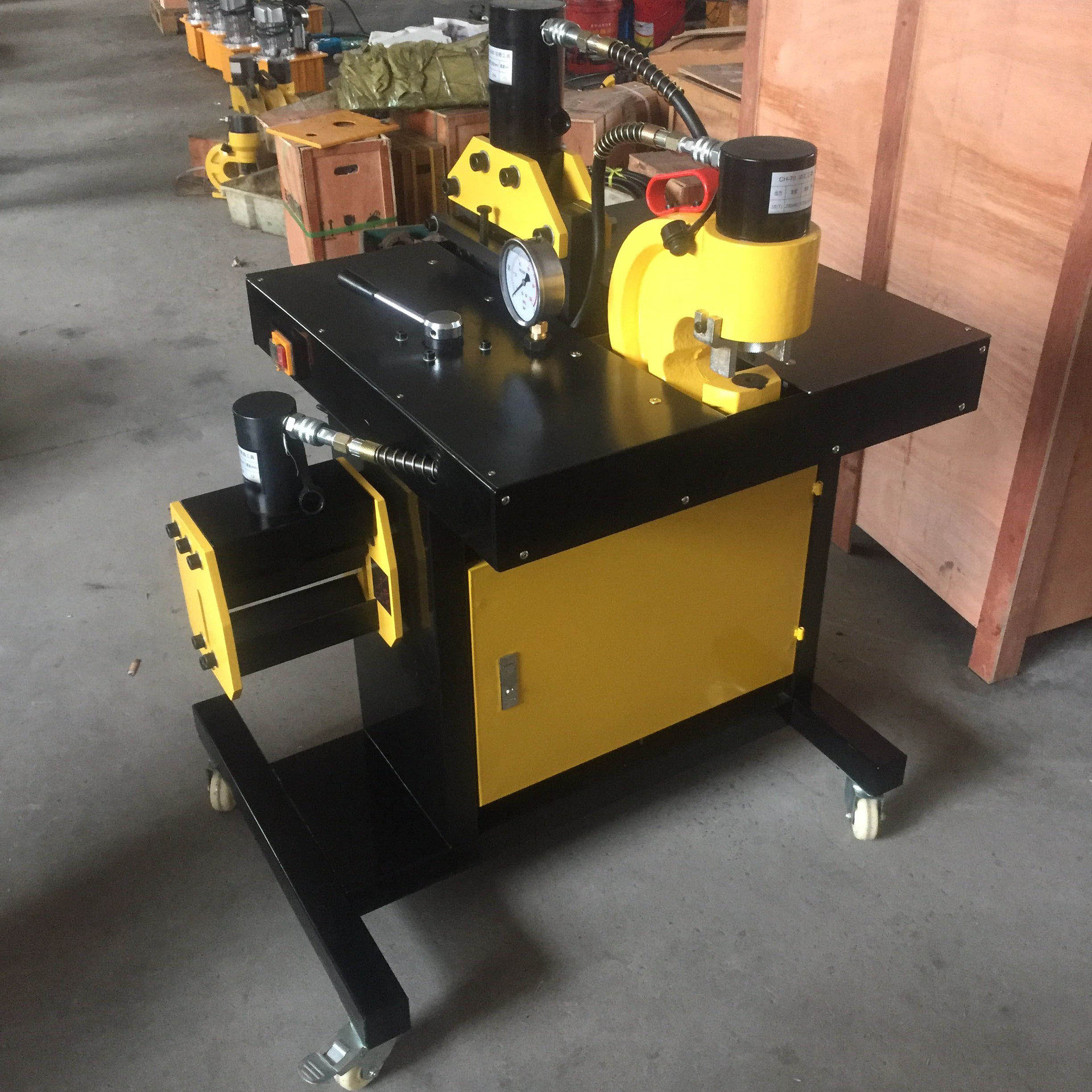 盖世铜排折弯机母线排加工机DHY-150D液压压线冲孔切排折弯工具