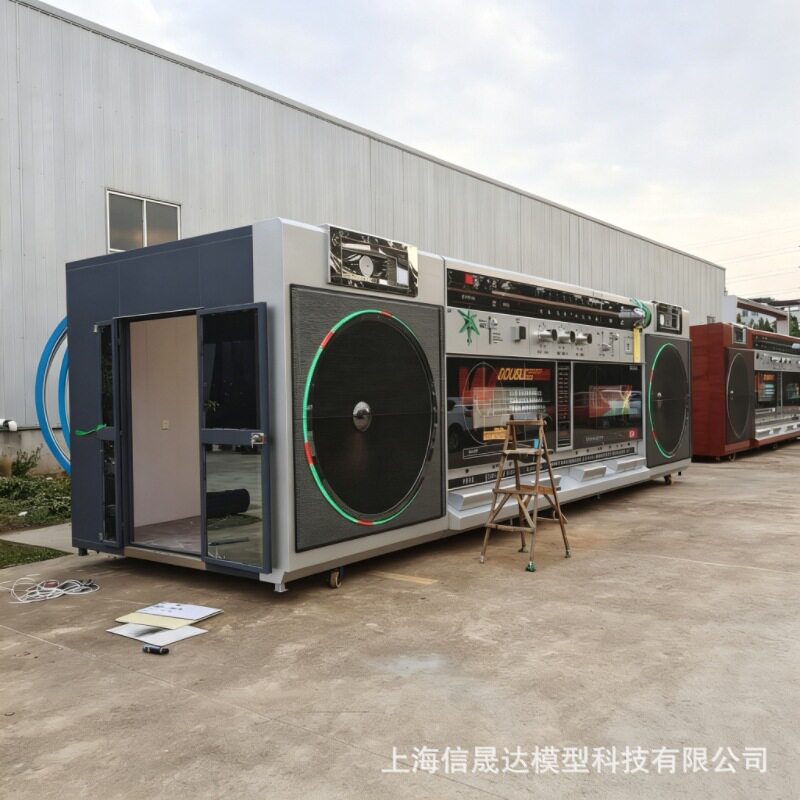网红双层电动巴士餐车美食车公园静态亮化车模型网红引流美陈