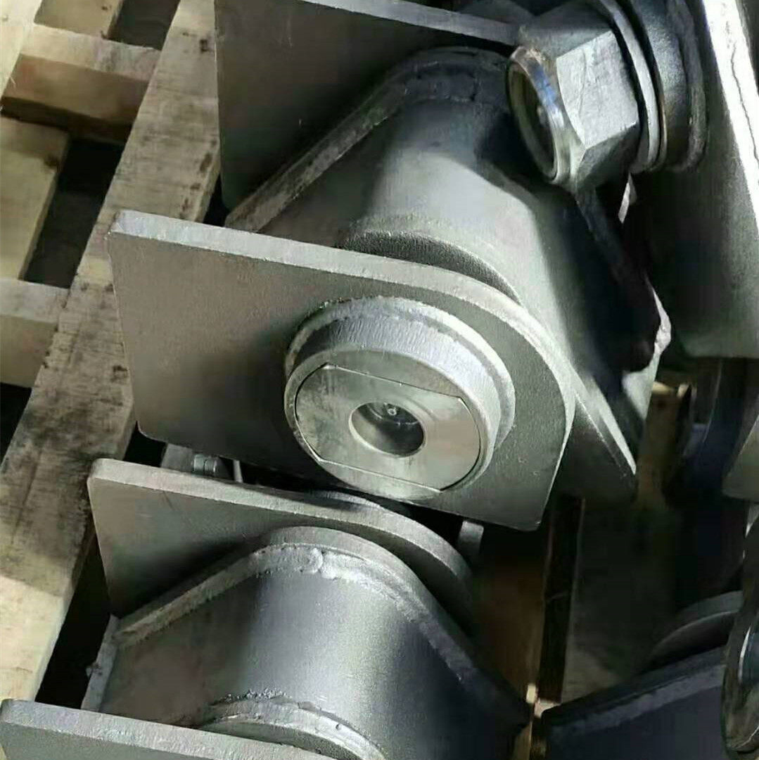 自卸车配件翻斗车宽尾支座反转支座渣土车翻转支架挂车悬挂