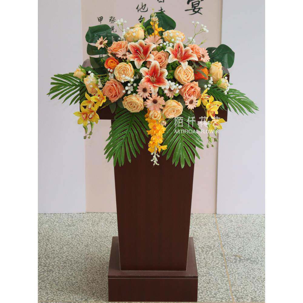 新款演讲台百合花发言台迎宾区布置台花艺司仪台挂式假花