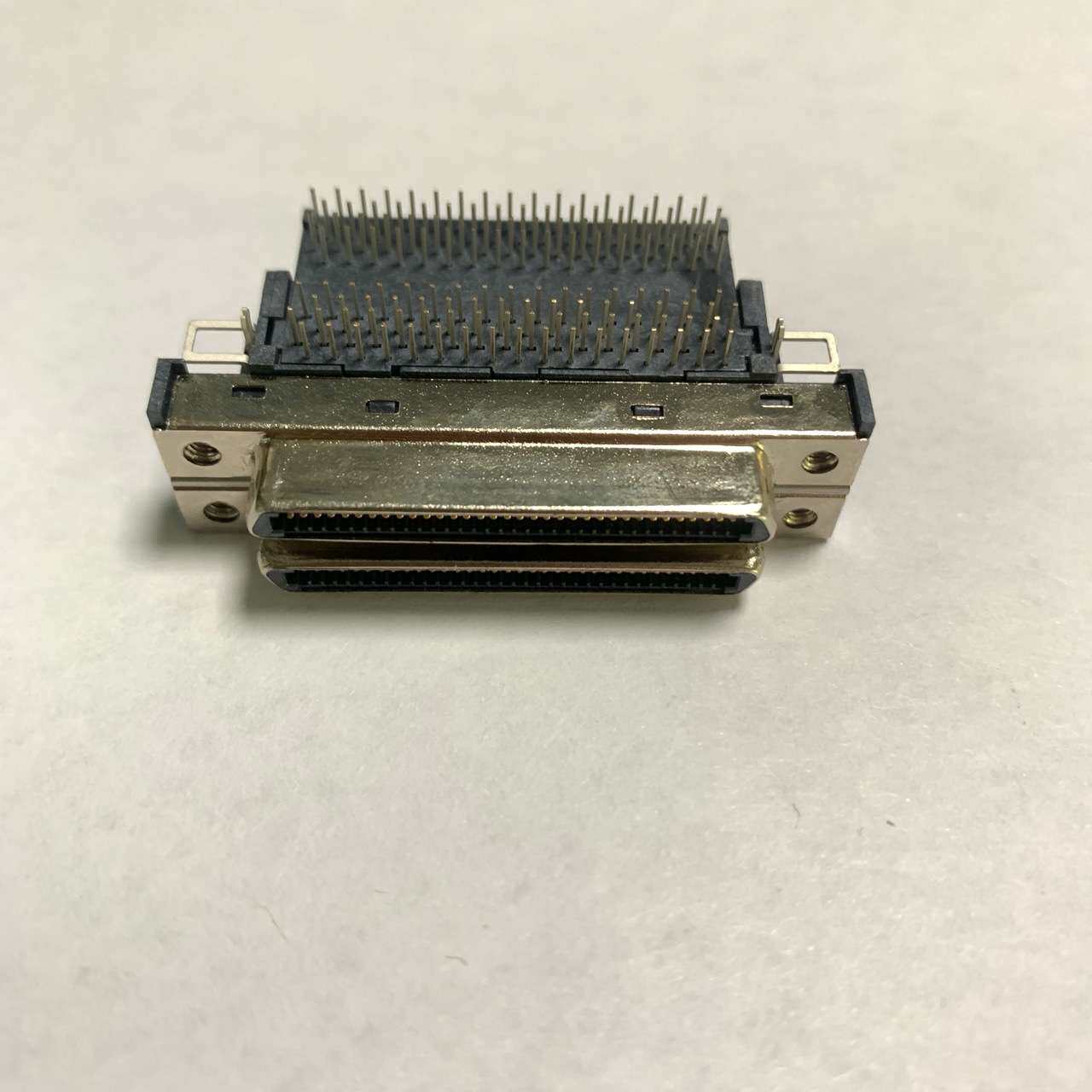 工业插头SCSI68pin双层三相连接器2-56螺丝VHDC-68电工电气厂家