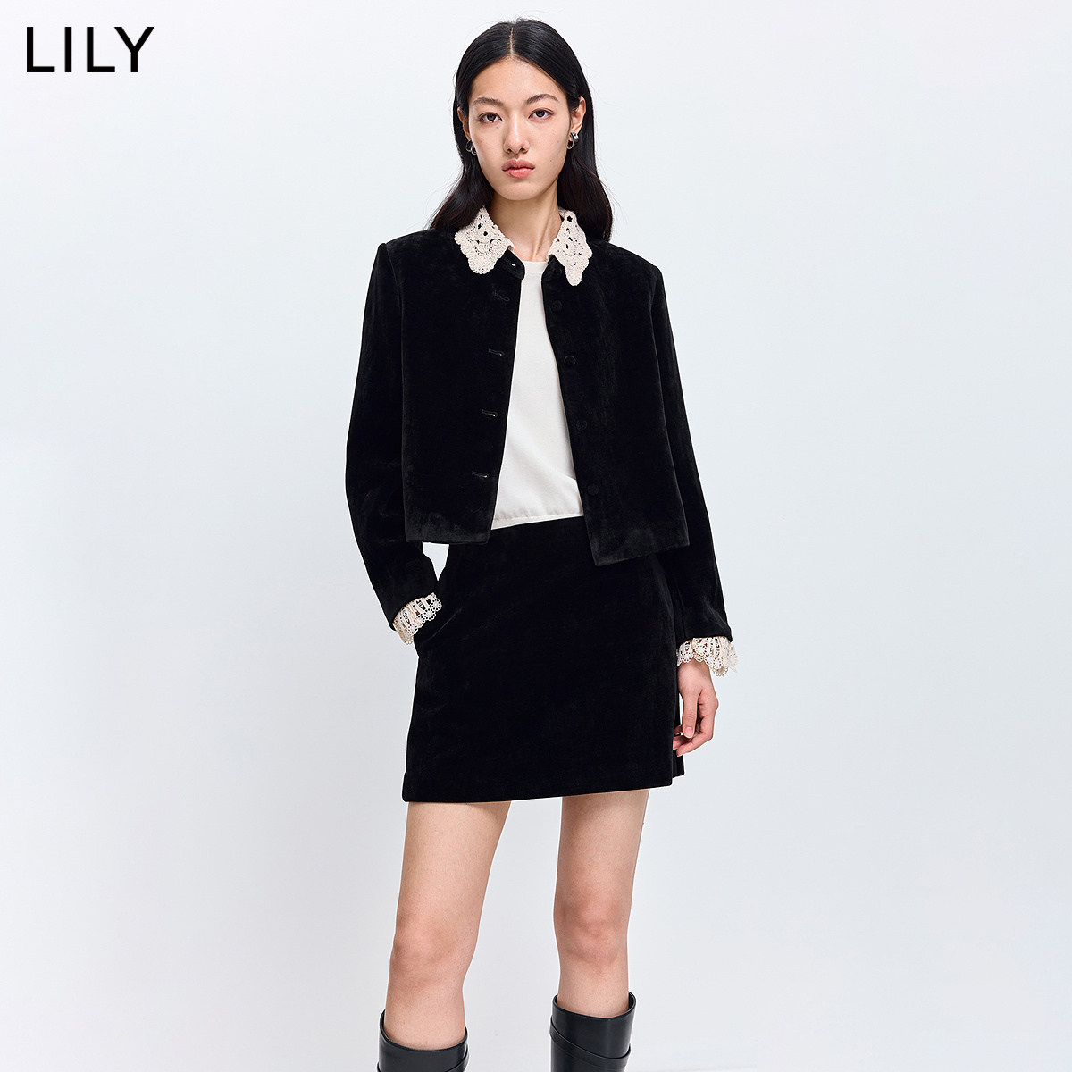 LILY2026春新款女装法式撞色绣花翻领单排扣气质通勤黑色夹克外套