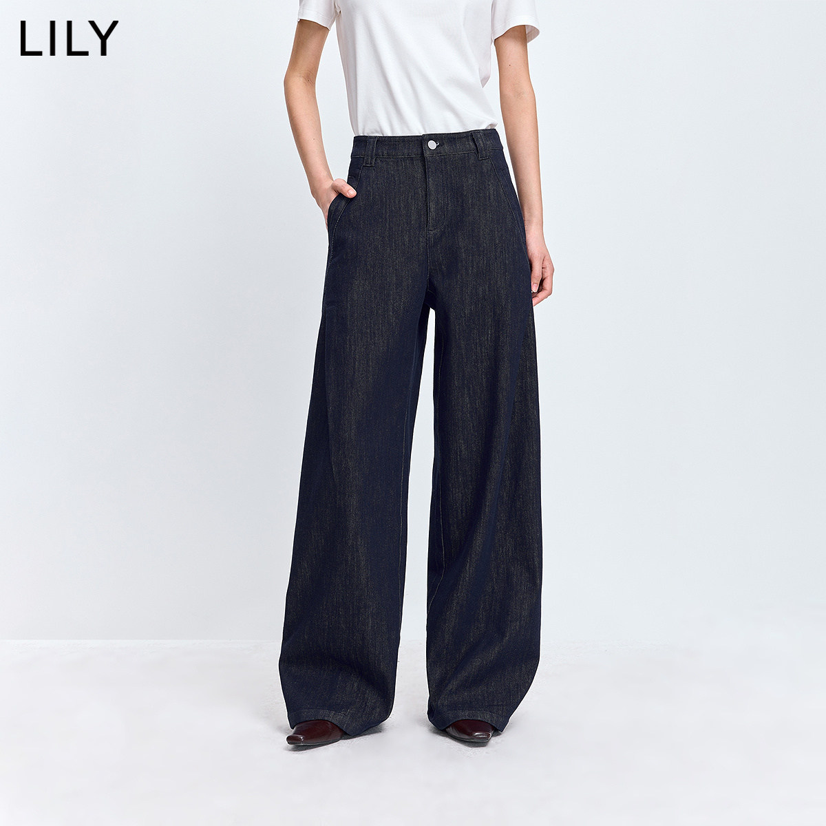 LILY2026春新款女装复古时髦宽松休闲通勤藏青色直筒阔腿裤牛仔裤