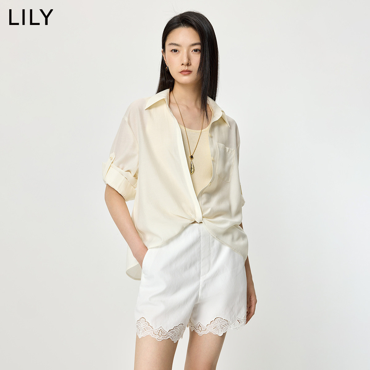 LILY2026夏新款醋酸混纺设计感翻领宽松休闲白色长袖套头雪纺衫女