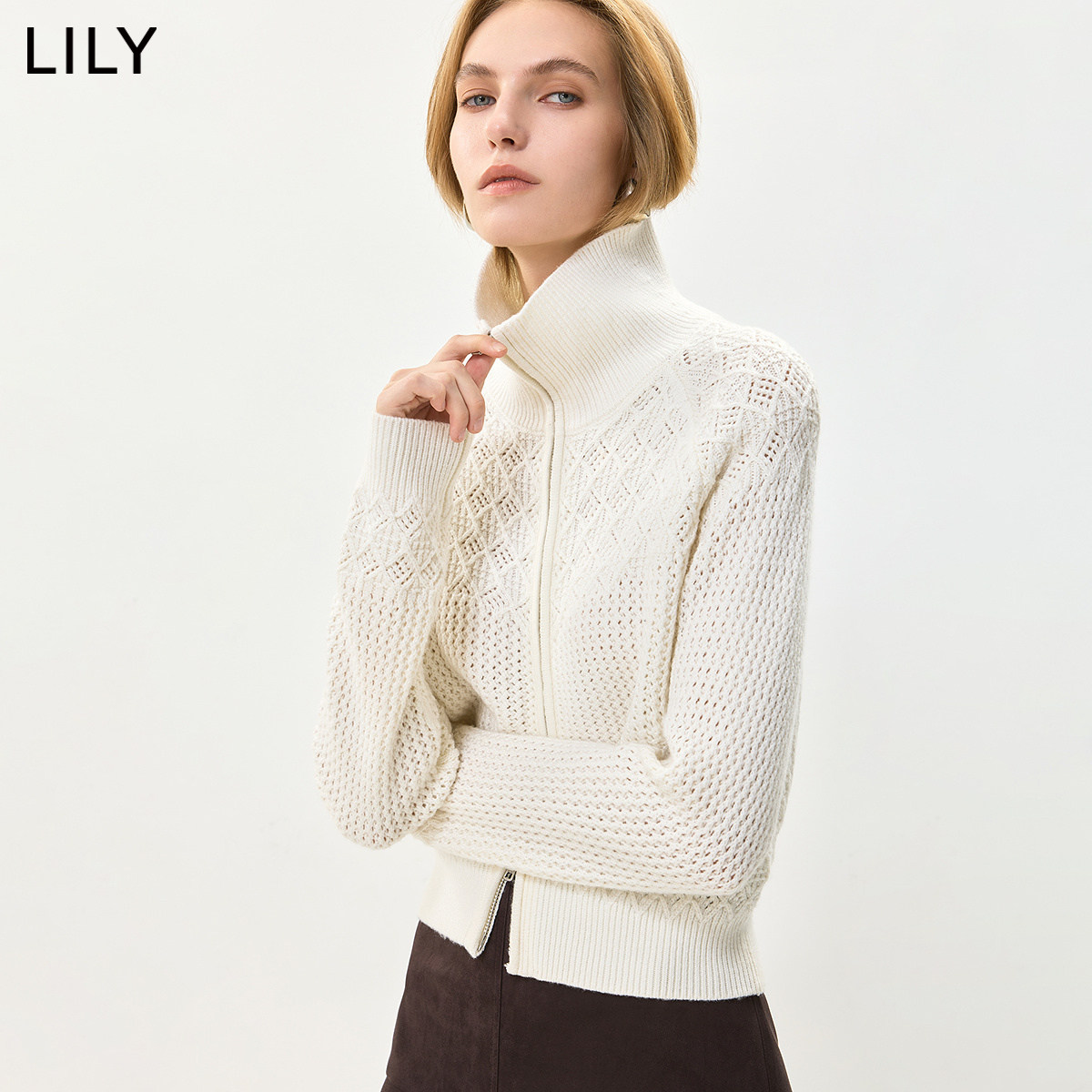 LILY2026秋新款复古大翻领菱格网眼肌理感拉链针织开衫外套女短款