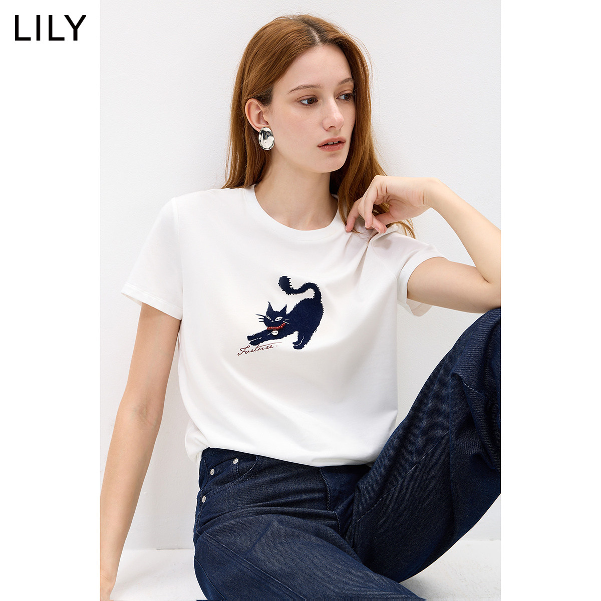 LILY2026夏新款莱赛尔棉混纺简约小猫萌宠正肩休闲通勤短袖T恤女