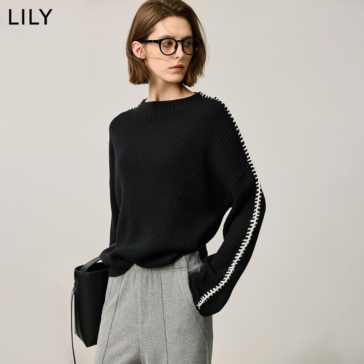 LILY2026冬新款女装羊毛混纺撞色立体线条套头圆领黑色针织衫毛衣