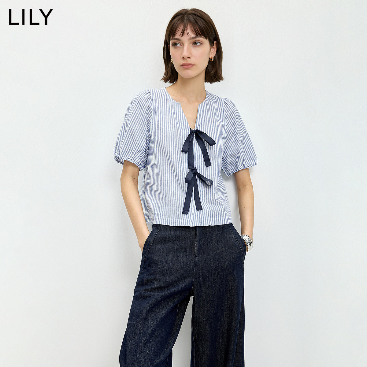 LILY法式V领条纹短袖通勤衬衫