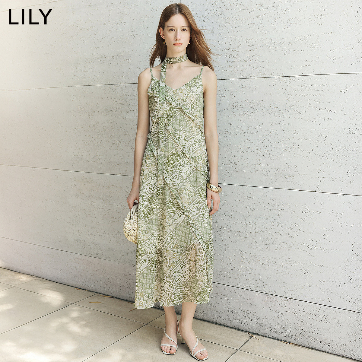 LILY2026夏新款法式印花飘带V领不对称气质通勤绿色吊带连衣裙女
