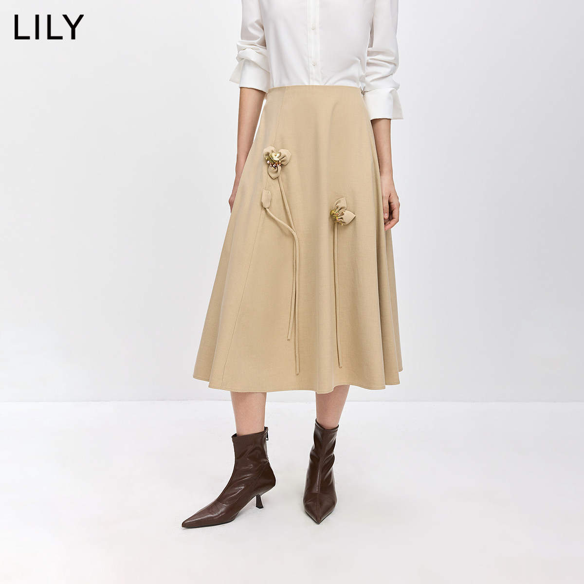 LILY2026春新款女装复古时髦休闲气质通勤立体花朵珠片A字半身裙
