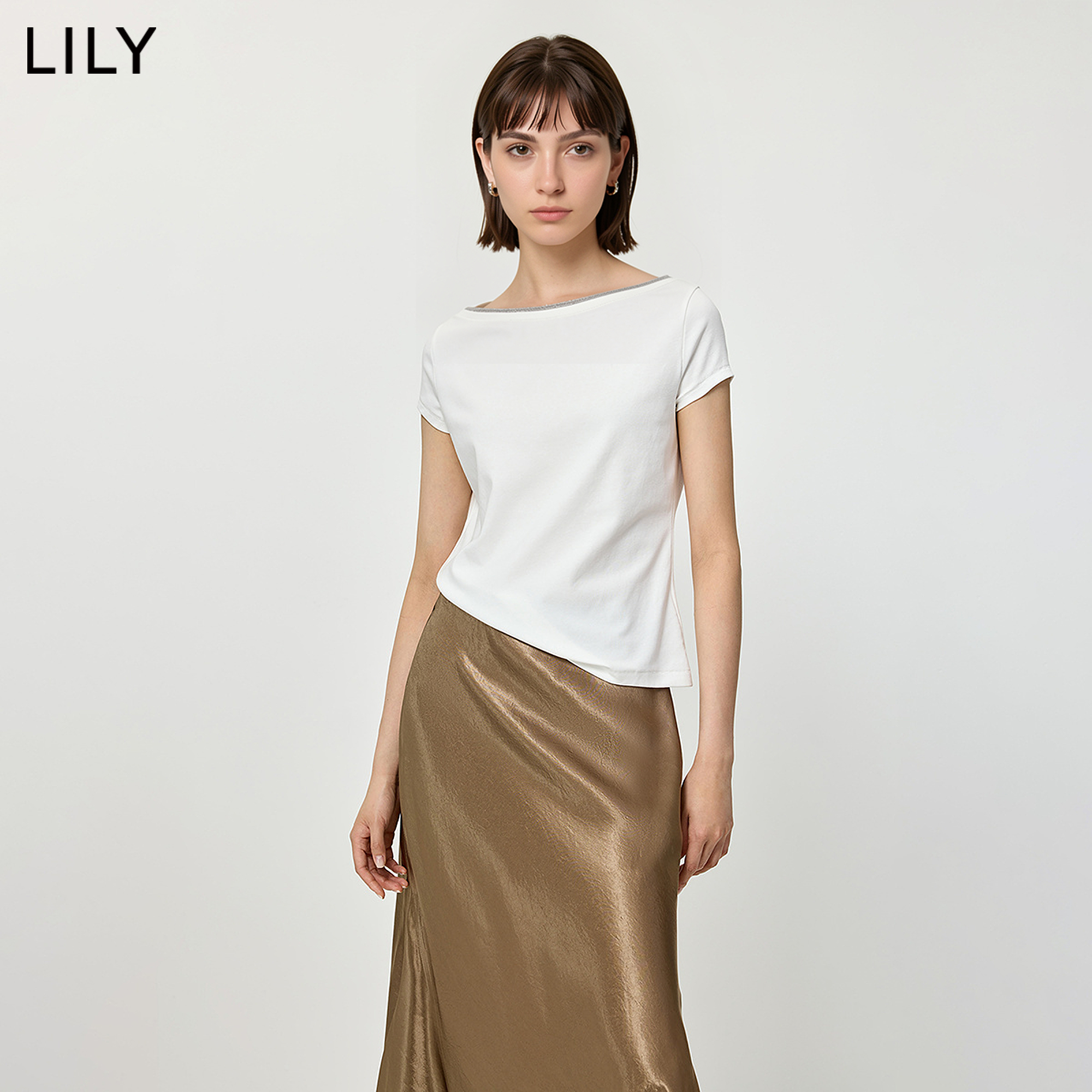 LILY2026夏新款女装含莱赛尔一字领撞色织带气质通勤白色短袖T恤