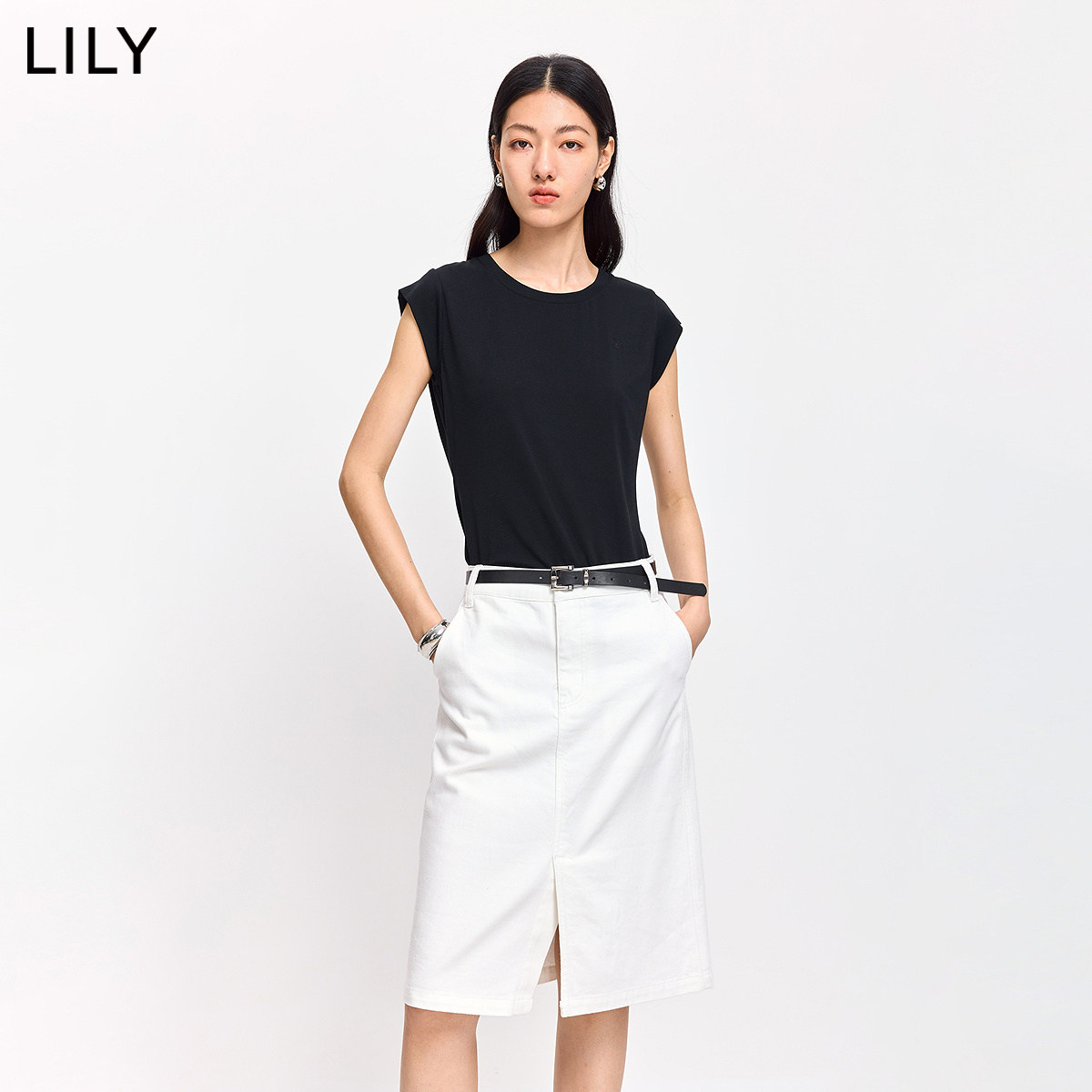 LILY2026夏新款莫代尔混纺圆领休闲通勤小包袖T恤上衣内搭短款女