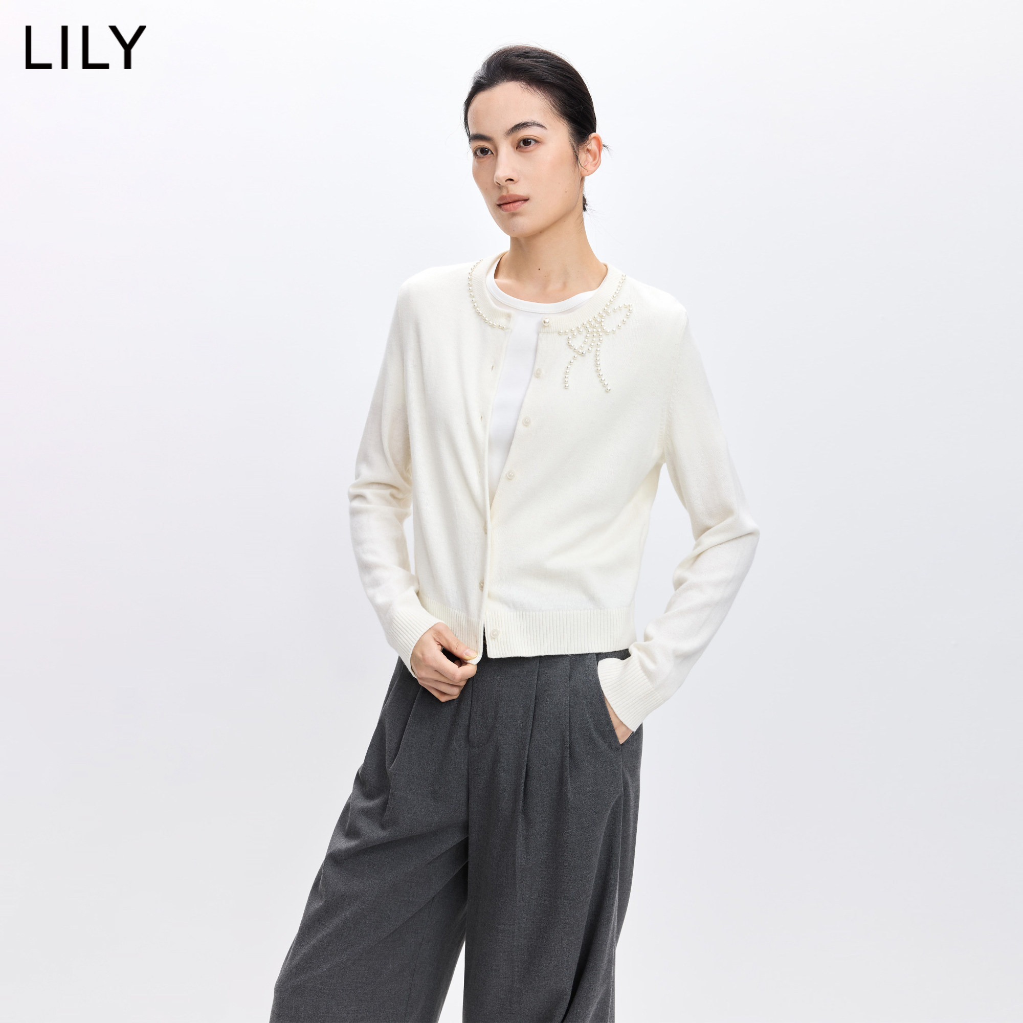 LILY2026春新款女装羊毛混纺蝴蝶结钉珠圆领气质通勤针织开衫外套