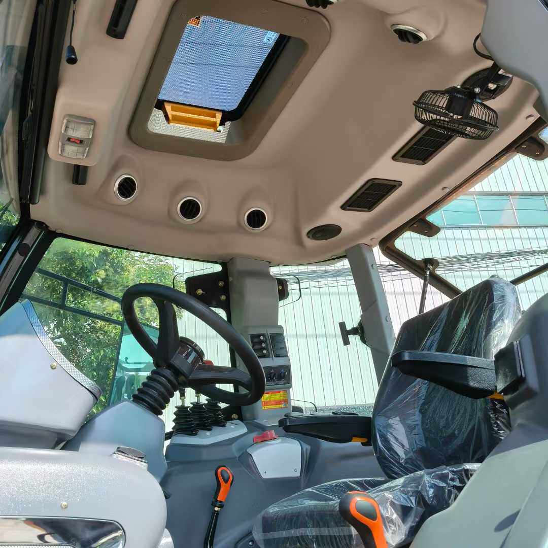 新款四驱农用拖拉机大马力加大后桥水旱两用旋耕犁地机械旋耕机