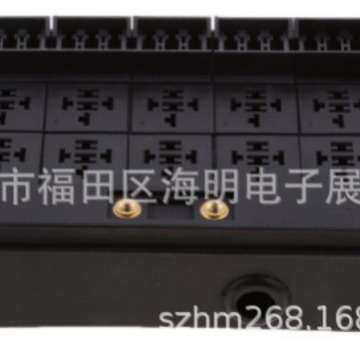 跨境热销汽车改装保险盒18路保险座中央电气盒 多路汽车继电器盒