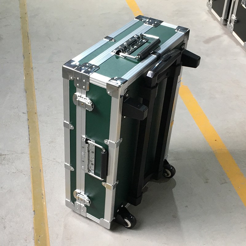 铝合金万向轮工具箱多规格仪器铝框收纳箱多功能防震铝制拉杆箱
