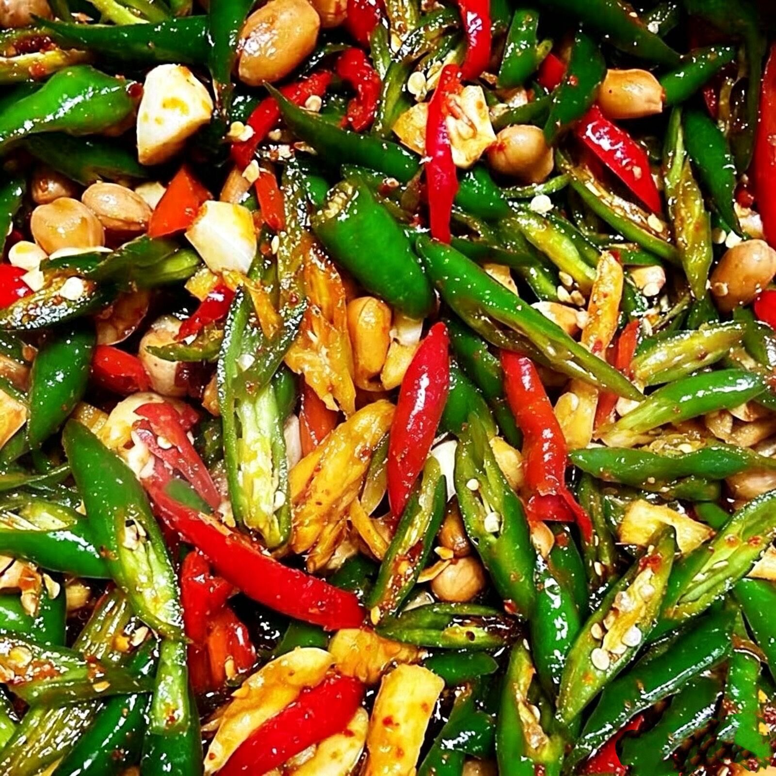 腌辣椒咸菜朝天椒小米椒特辣青红线椒特辣腌辣椒拌饭拌面下饭酱菜