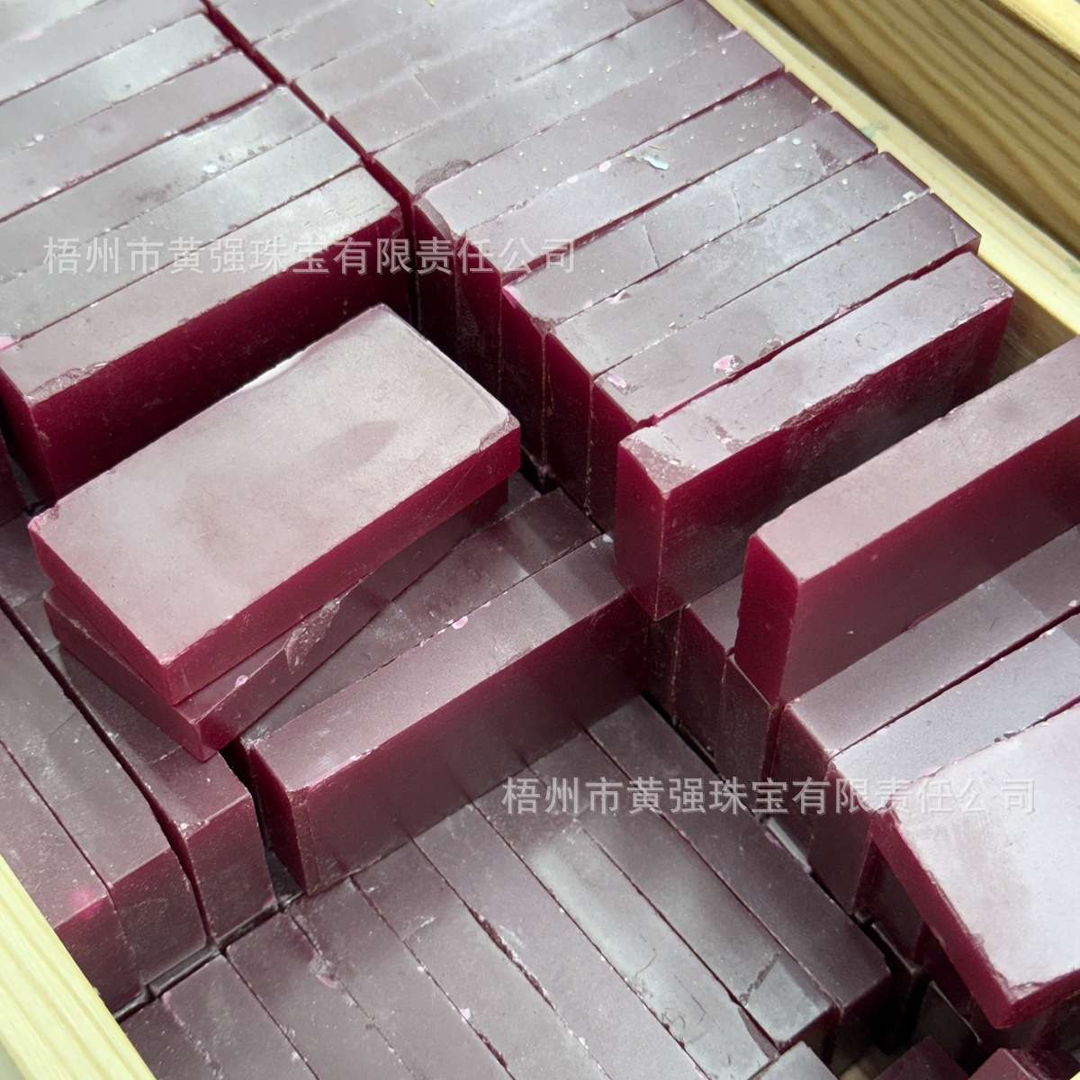 实验室培育红宝石不透明红宝刚玉材料未切割缅甸红宝石原料半成品