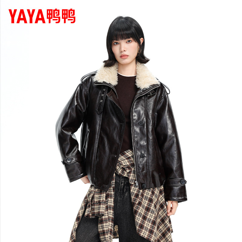 鸭鸭集团旗舰店羽绒服短款女官方2026冬新款时尚休闲百搭皮衣外套