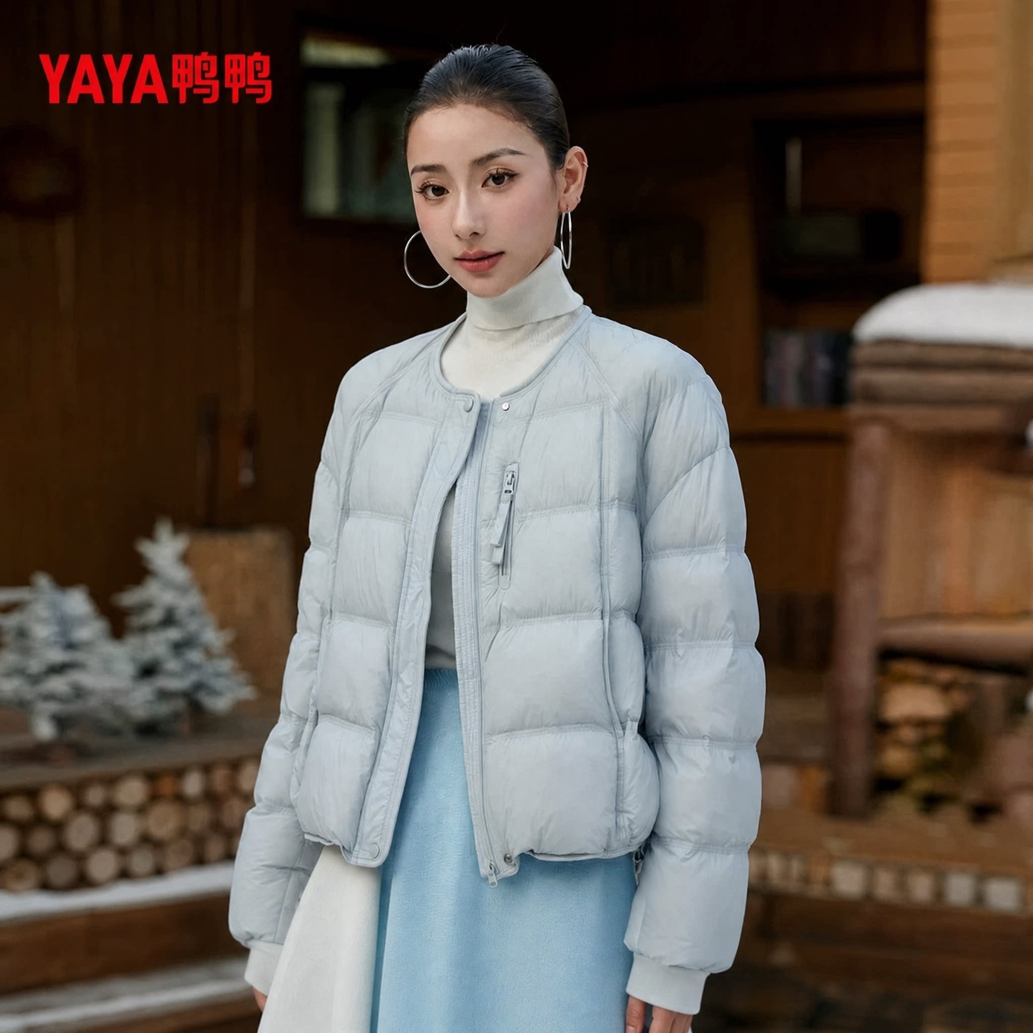 鸭鸭女短款圆领2026新款宽松女士休闲风百搭保暖羽绒服面包服外套