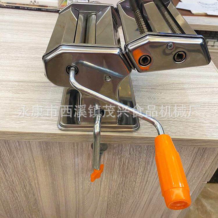 新品外贸不锈钢分体150二刀家用压面机手动面条机饺子皮擀面机8挡
