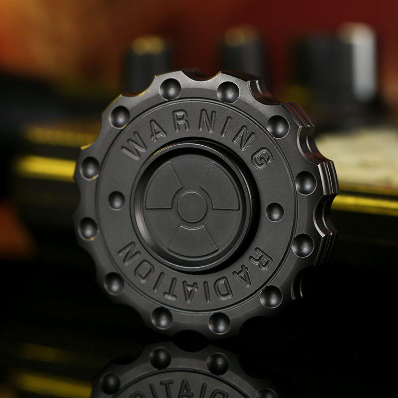 核武啪啪币二合一指尖陀螺全不锈钢超时旋转圆形齿轮减压玩具