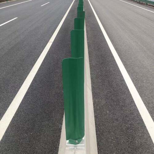 车道防眩板速公路醒目遮光板桥梁护栏挡光板对向玻璃钢防眩板