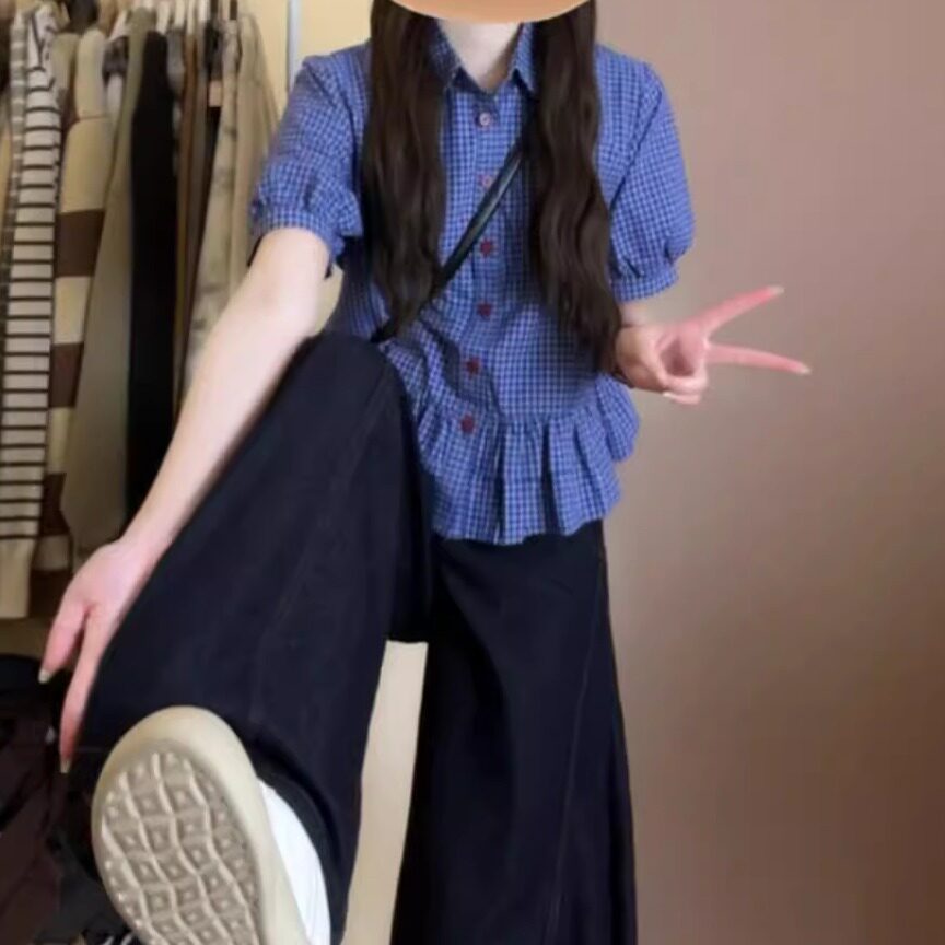 蓝色格子泡泡袖短袖衬衫