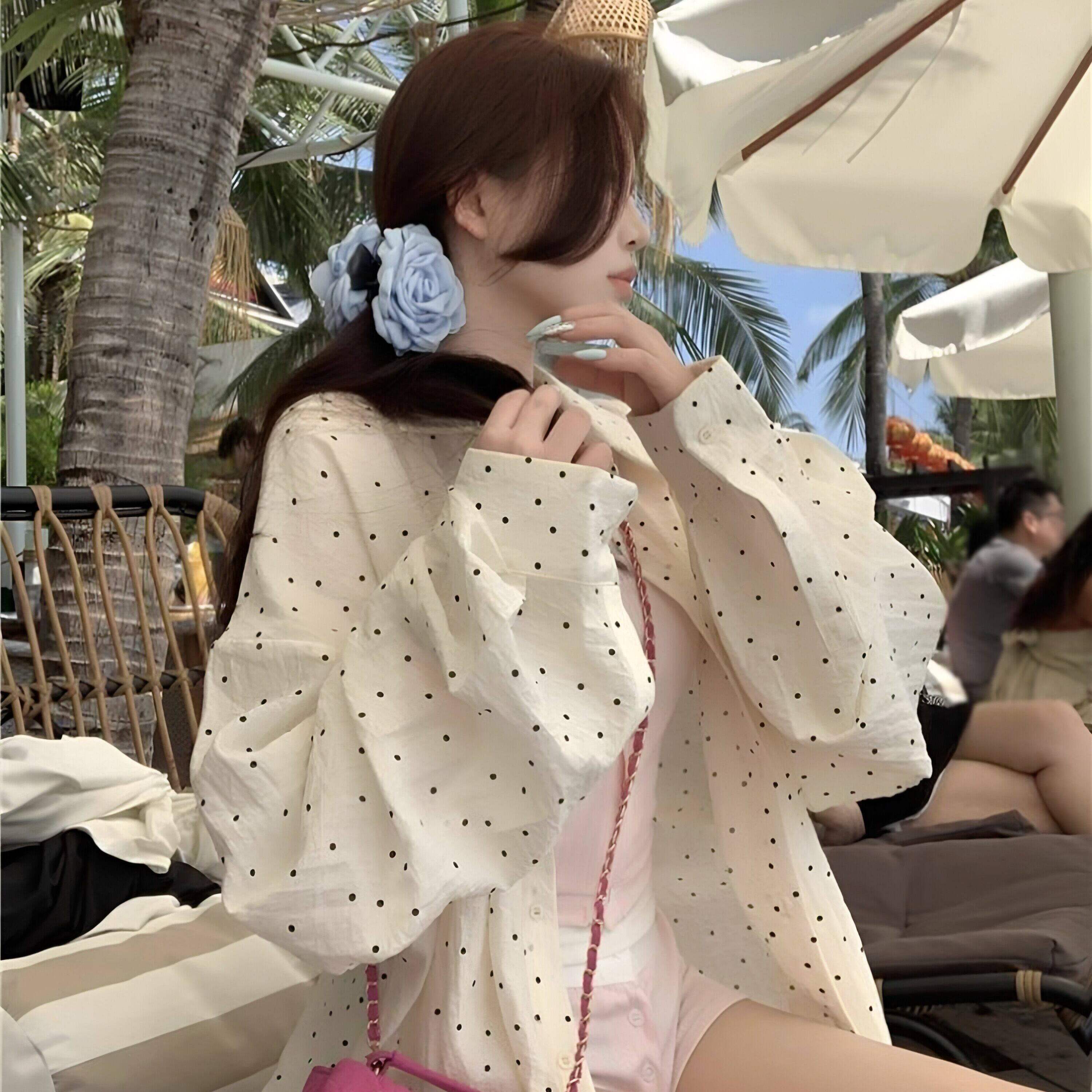 韩系穿搭白色波点防晒衬