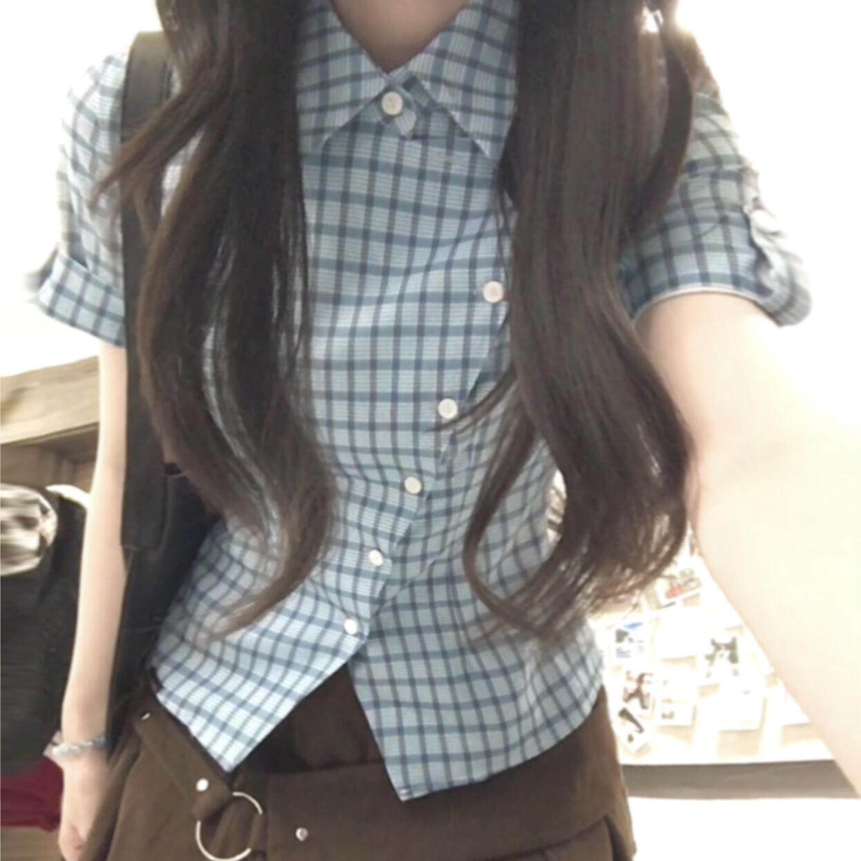 设计感蓝色格子短袖衬衫