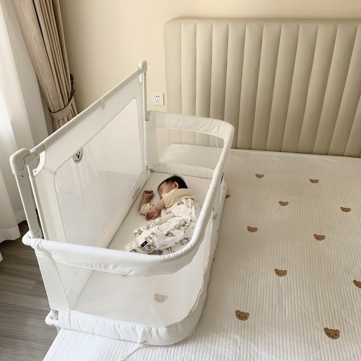 婴儿床围栏防护防摔床中