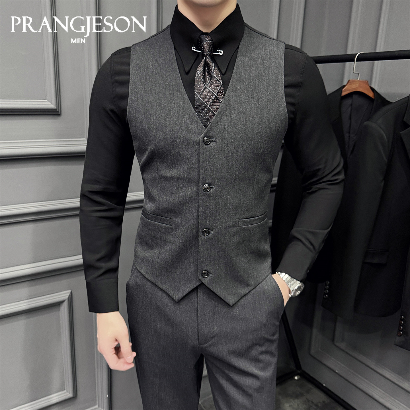 高级感婚礼伴郎服西装背