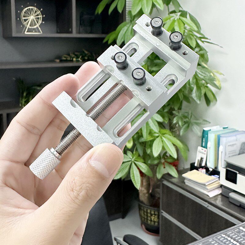 小型精密迷你台钳工作台家用固定夹具多功能铝合金老虎钳配件主板