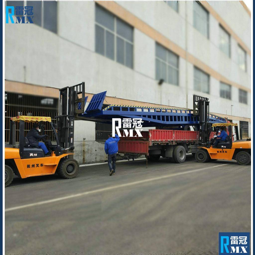 6吨10t集装箱登车桥叉车进出卡车移动式装卸液压车桥