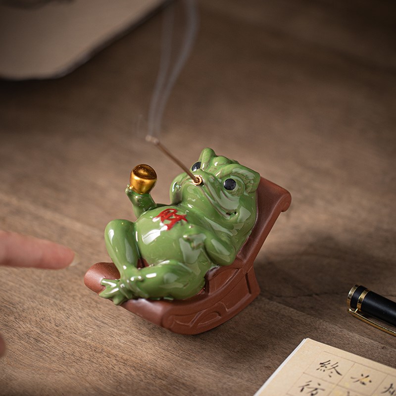 金蟾茶宠摆件精品可养招财蟾蜍创意茶具茶道配件茶桌桌面香插摆设