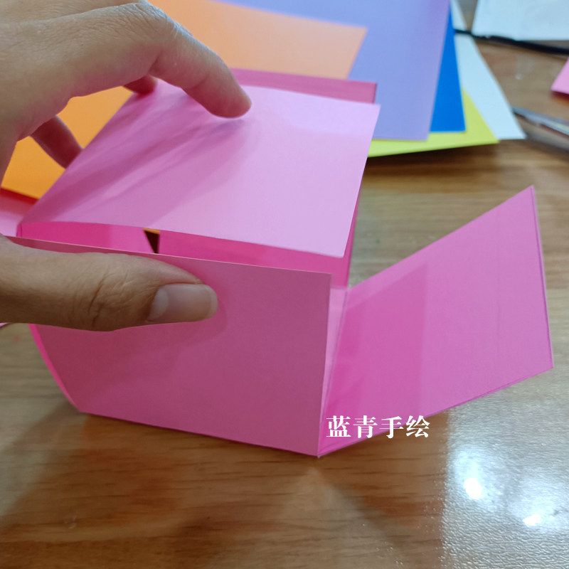 儿童手工折纸活动日历卡纸小学生diy纸箱变废为宝环创益智定制
