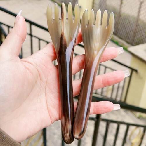 天然纯牛角五齿抓耙牦牛角,按摩头部牛角梳肩颈肩膀经络疏通白发