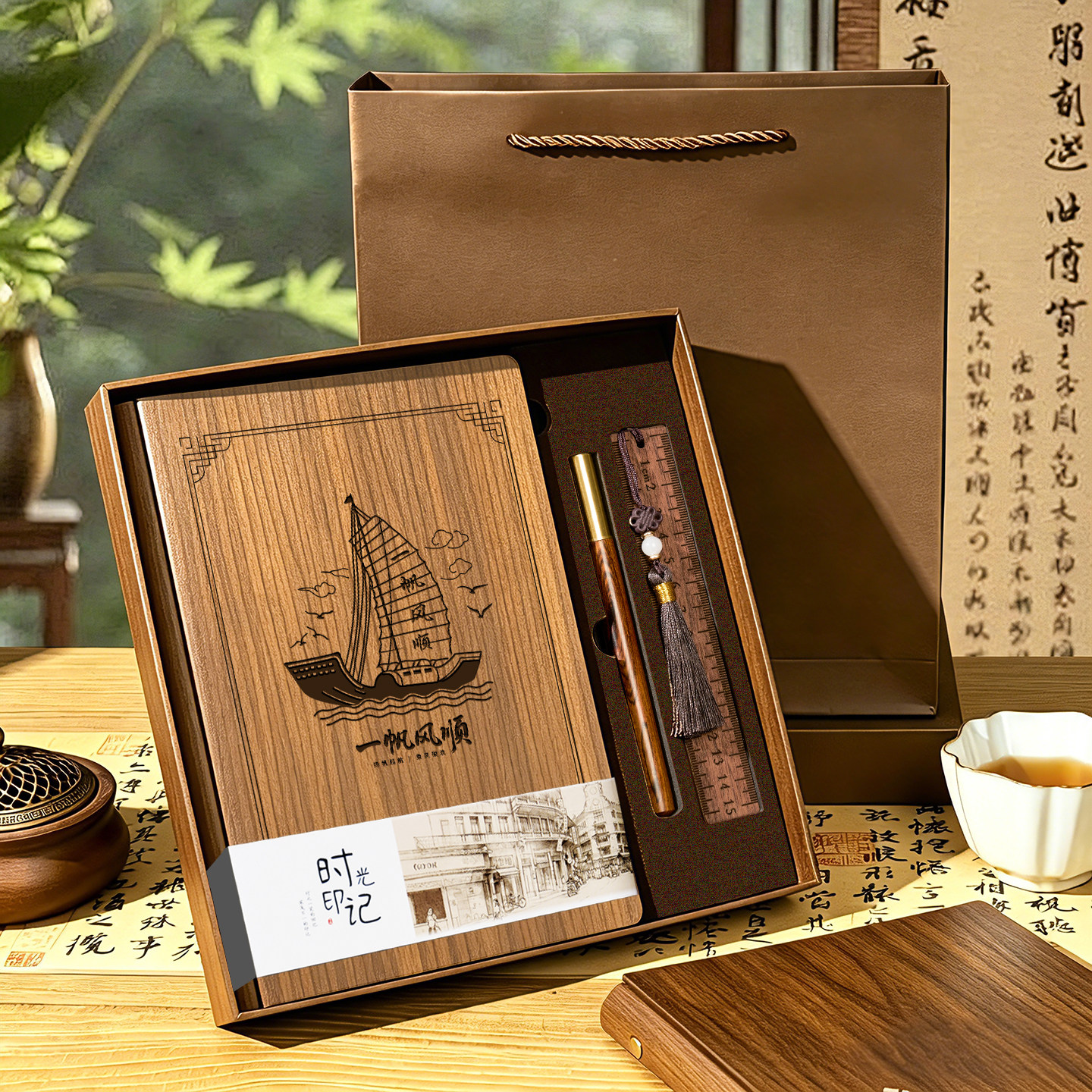 木质活页笔记本子送老师国潮文创礼物礼盒装记事本A5创意中国风本子轻奢高颜值装实木封面可定制logo图案故宫